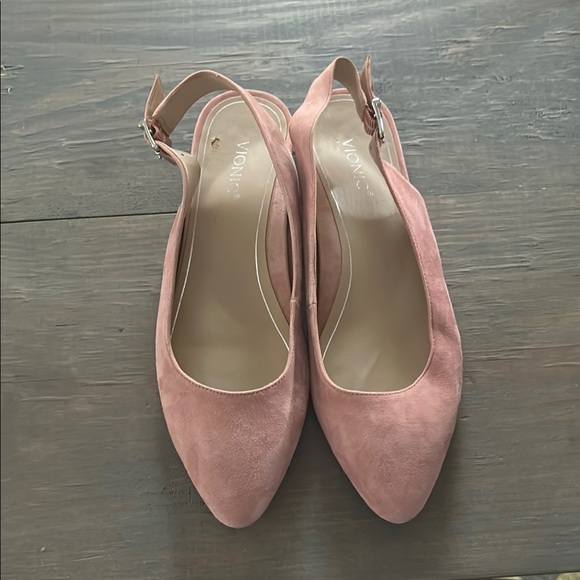 Vionic Pink Suede Slingback Flats - Size 8 - Picture 2 of 4